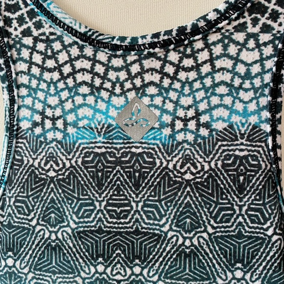 Prana lightweight tank - Picture 4 of 6